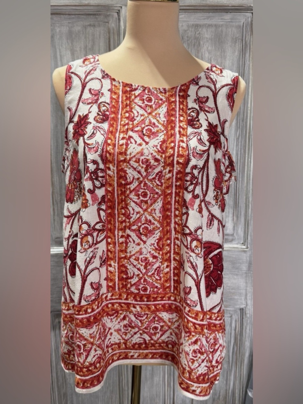 Nicole Miller Sleeveless Floral Linen Blend Blouse Button Down Back